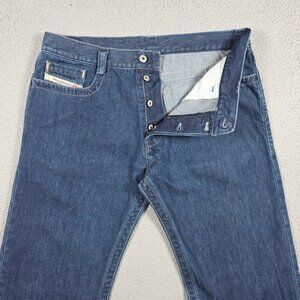 Diesel Jeans Mens Size 34x33 Indigo Medium Wash Button Fly Made Italy Relaxed